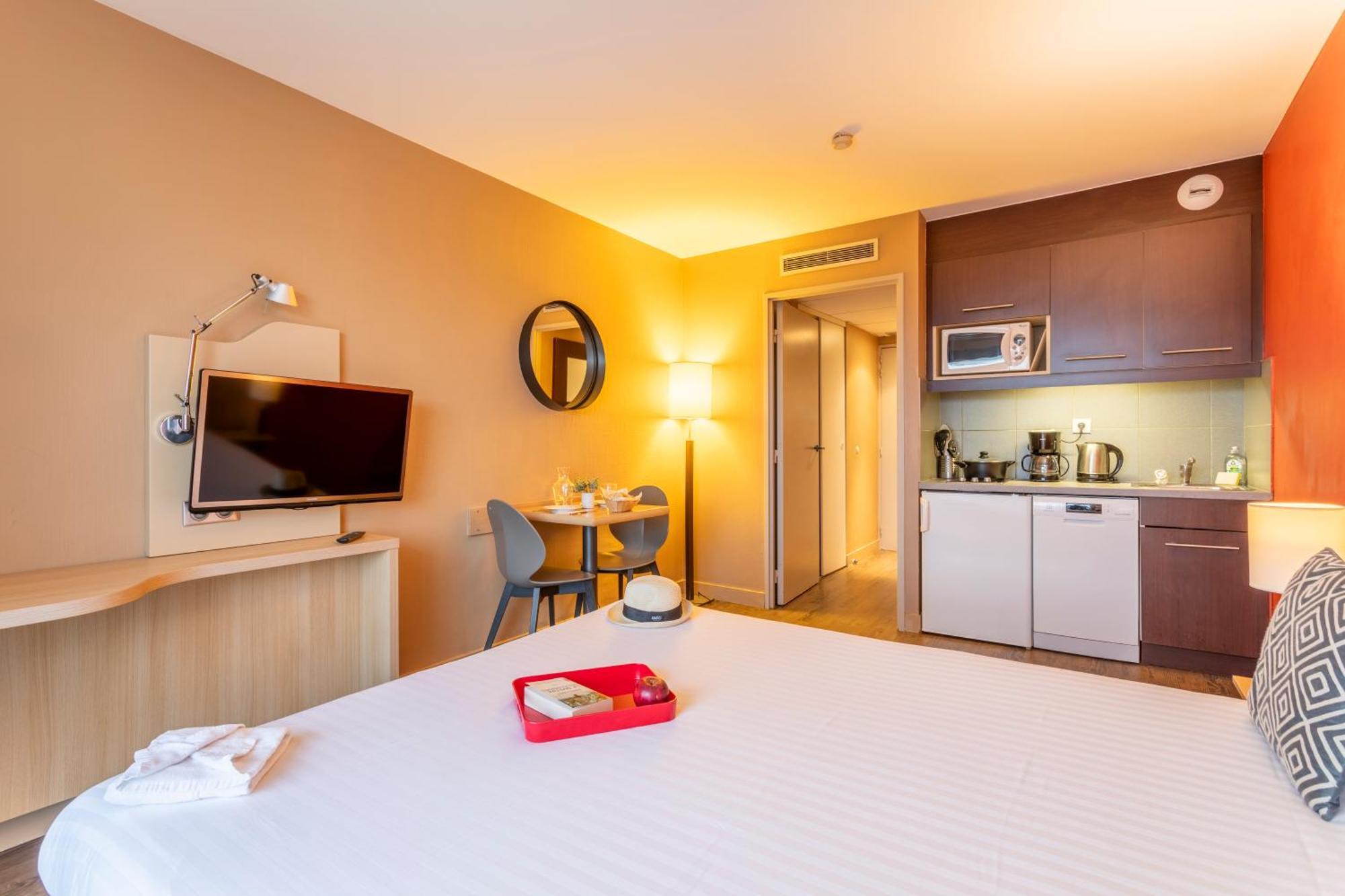 Comfort Aparthotel Marseille Prado Bagian luar foto