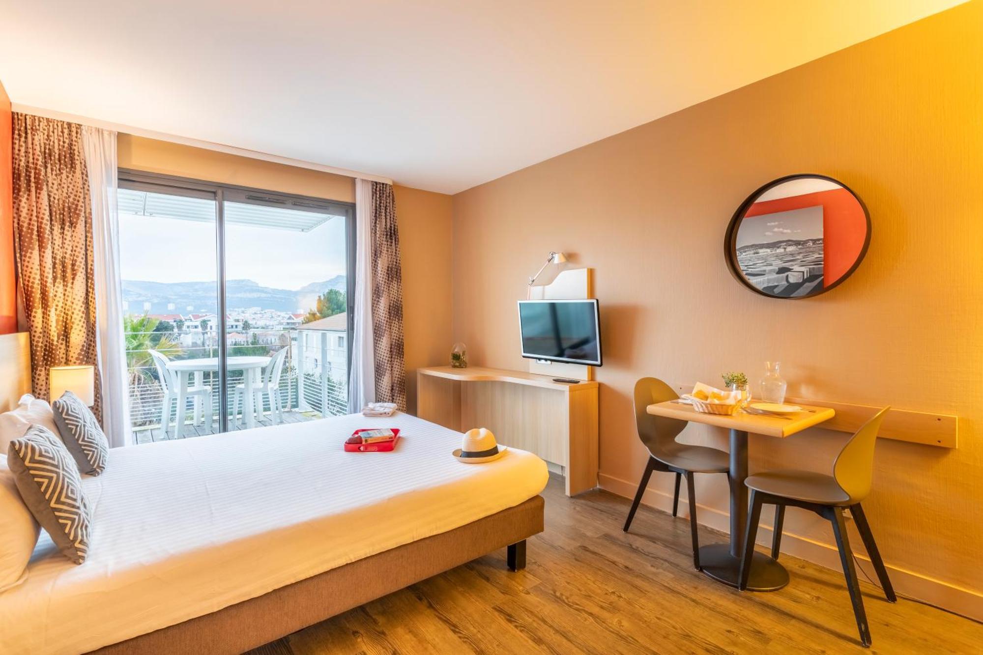 Comfort Aparthotel Marseille Prado Bagian luar foto