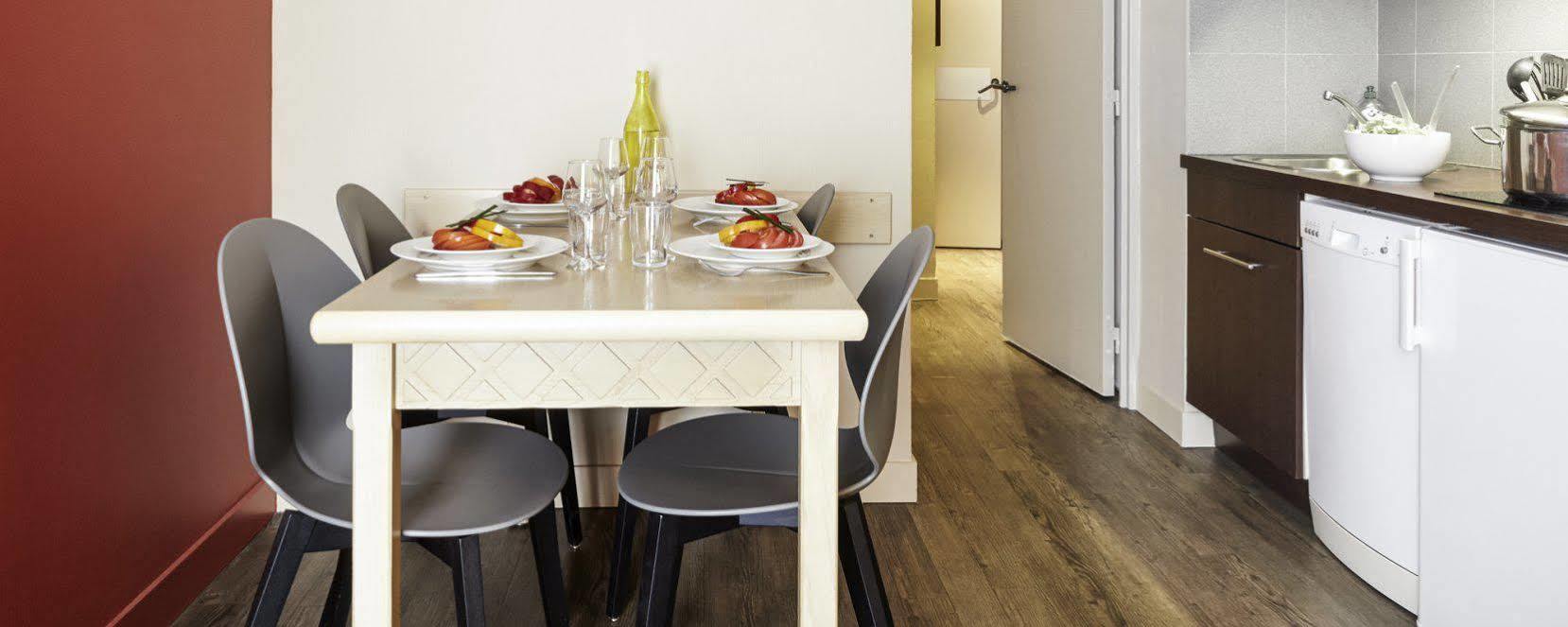 Comfort Aparthotel Marseille Prado Bagian luar foto
