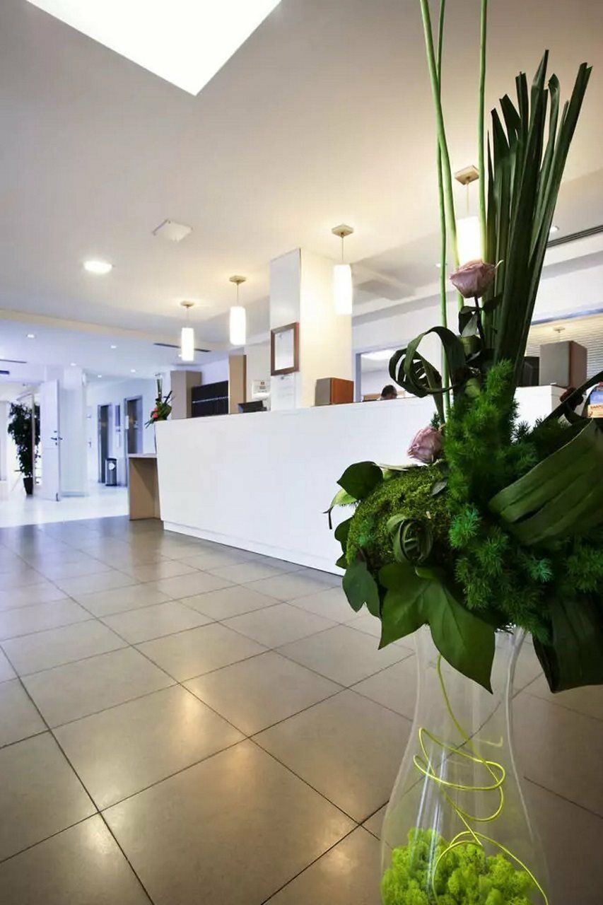 Comfort Aparthotel Marseille Prado Bagian luar foto